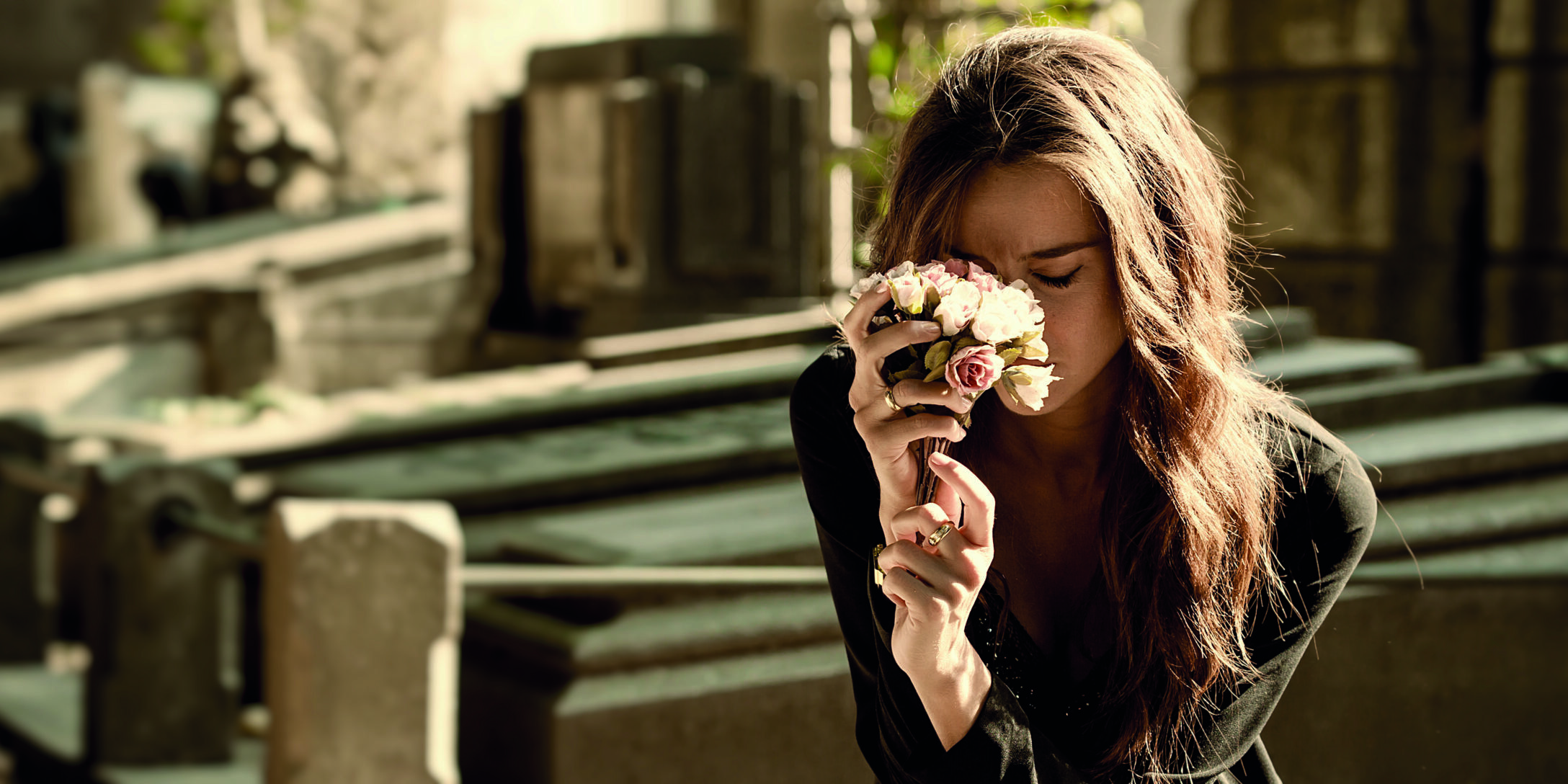 shutterstock_510698485.jpg arrange funerals article image