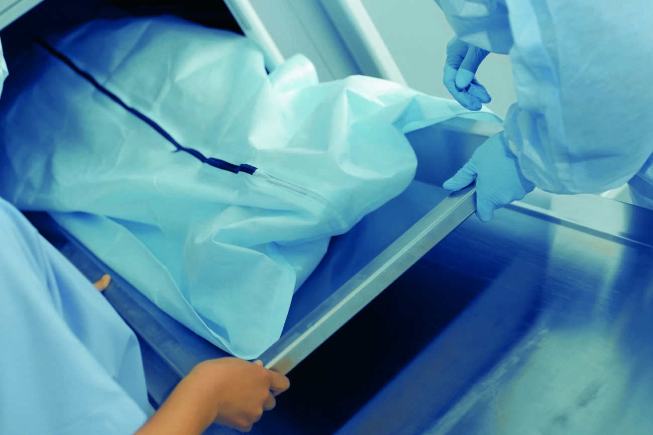 Sliding tray into fridge